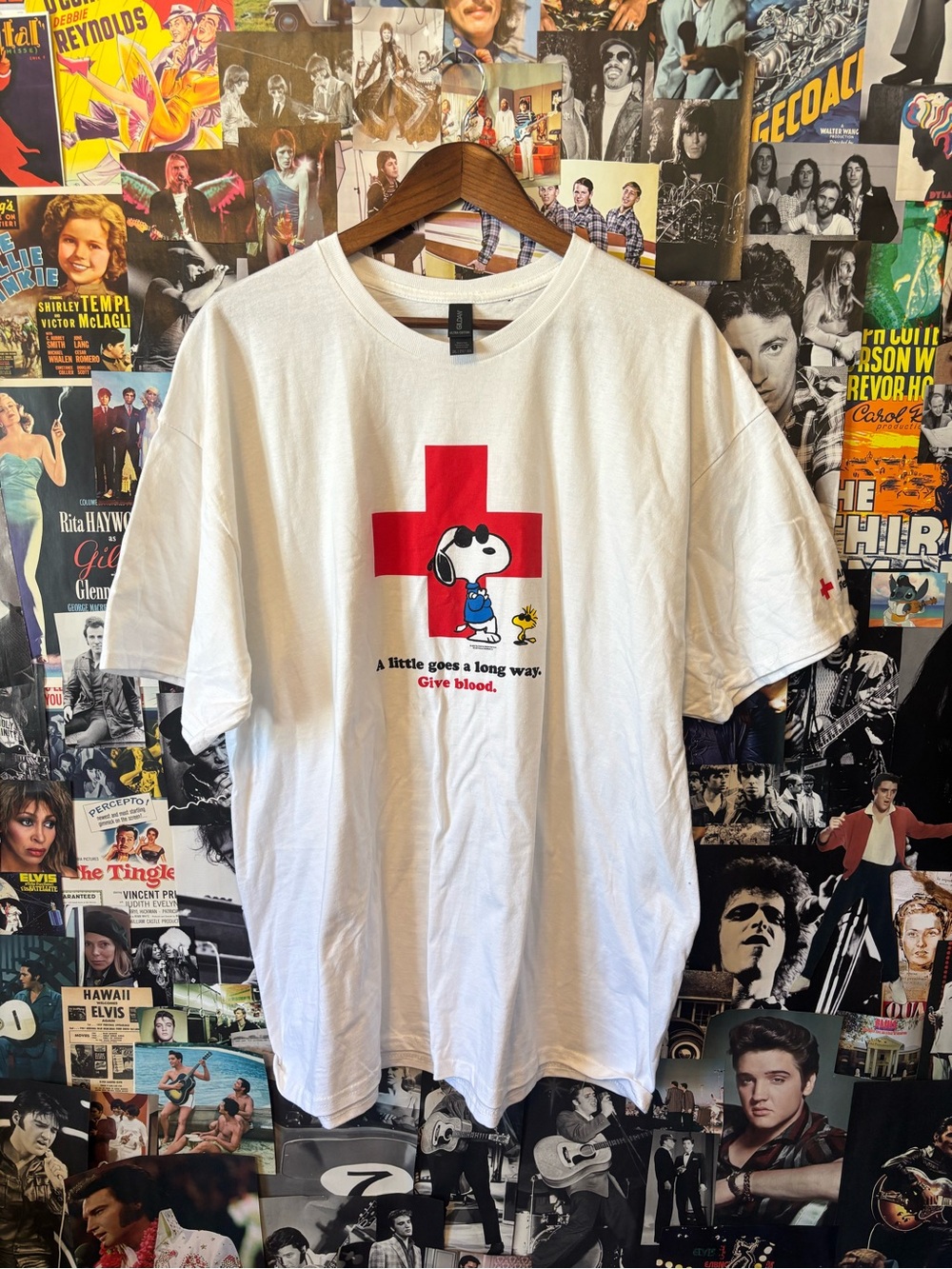 Gildan White Peanuts Snoopy Red Cross Graphic Tee